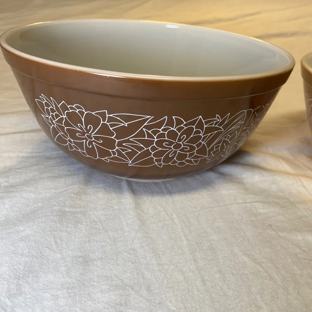 Pyrex beautiful vintage